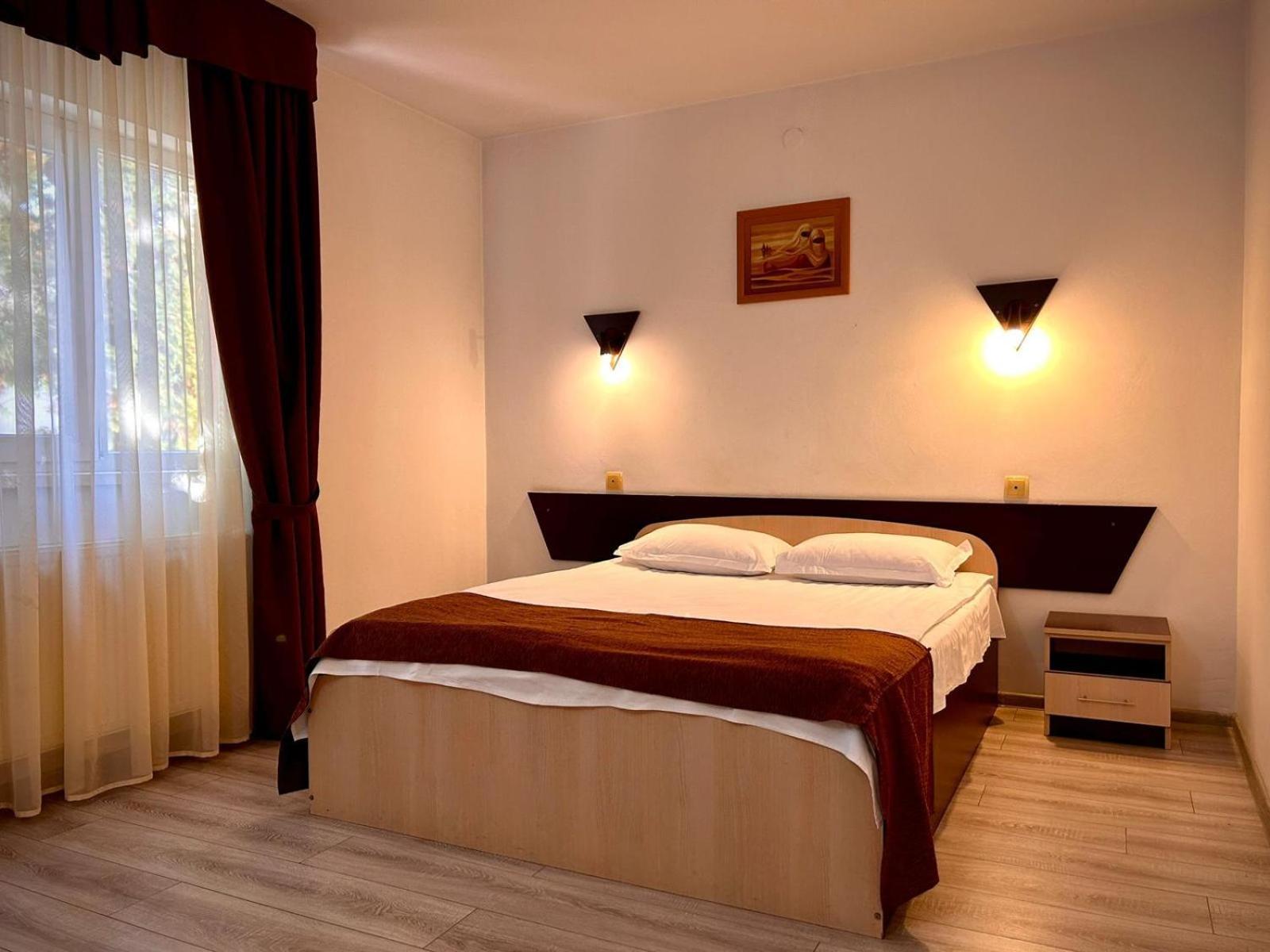 Hotel Levisticum บาเคา ภายนอก รูปภาพ