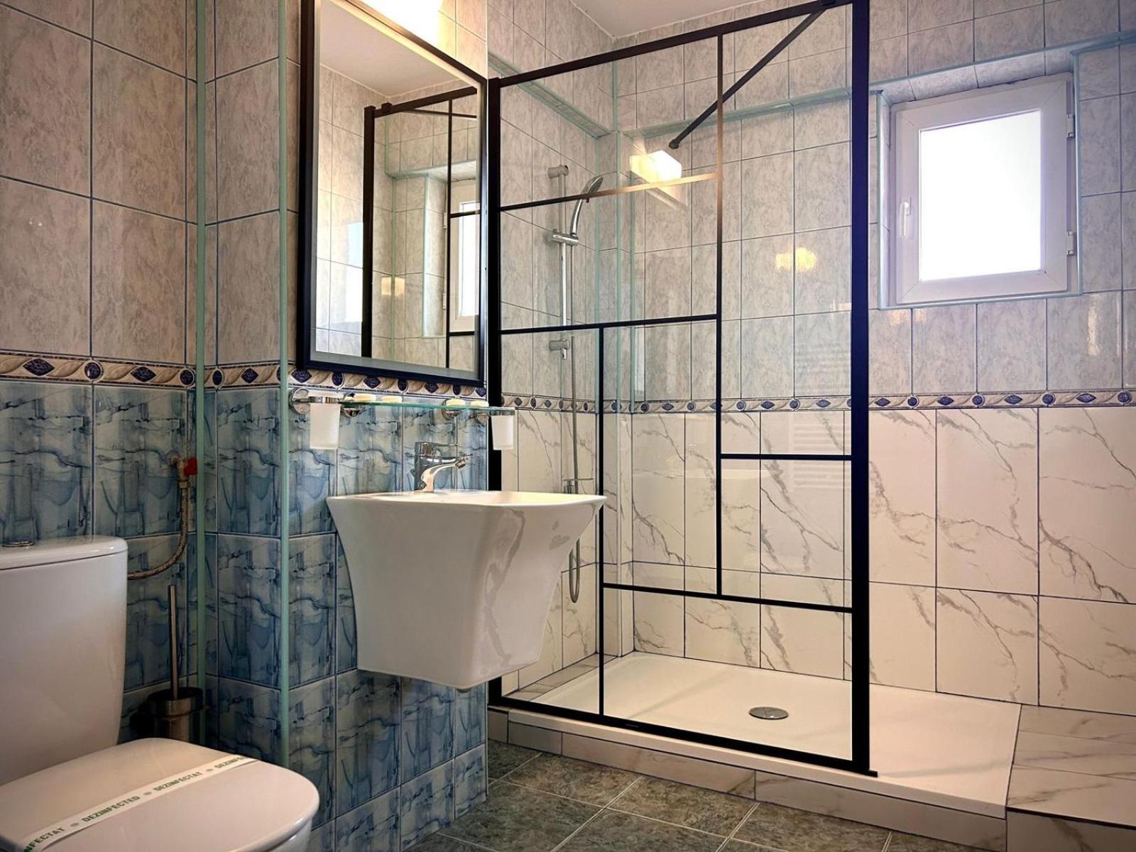 Hotel Levisticum บาเคา ภายนอก รูปภาพ